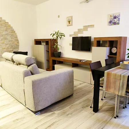 Casa Ramalma Trasferte Tra Milano Monza E Como Con Self Check-In